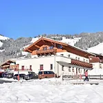 Apartman Next To The Skilift A 5 Brixen im Thale