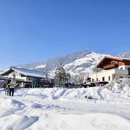 Next To The Skilift A 5 Апартаменты Бриксен-им-Тале